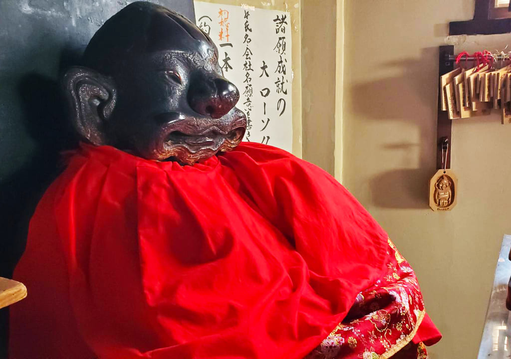 日本最古のビリケンさんが祀られている兵庫区にある松尾稲荷神社の画像
