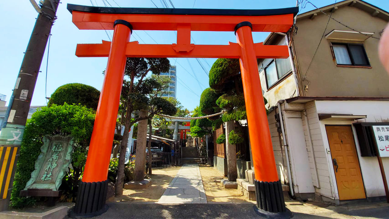 日本最古のビリケンさんが祀られている兵庫区にある松尾稲荷神社の画像