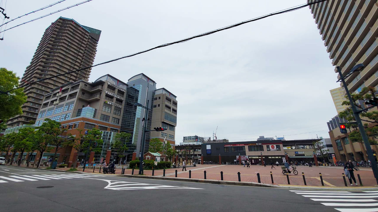 JR神戸線兵庫駅前の画像