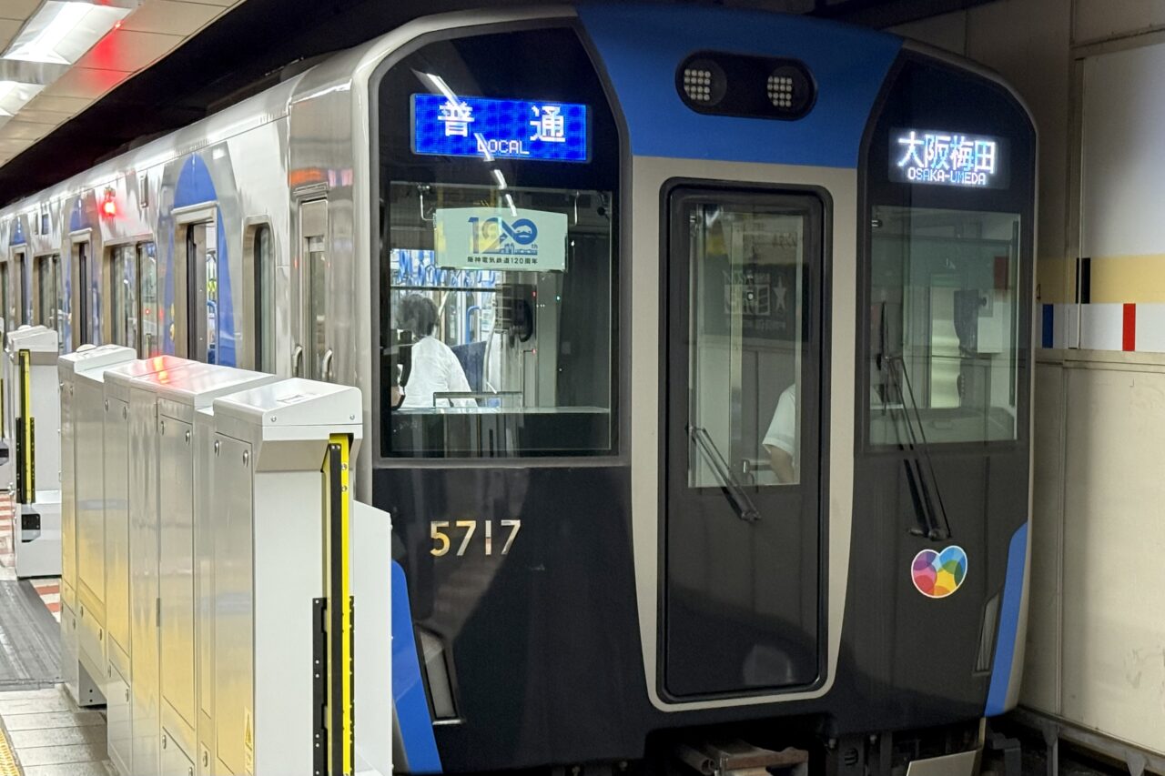 2025.8阪神元町駅自動ドア3